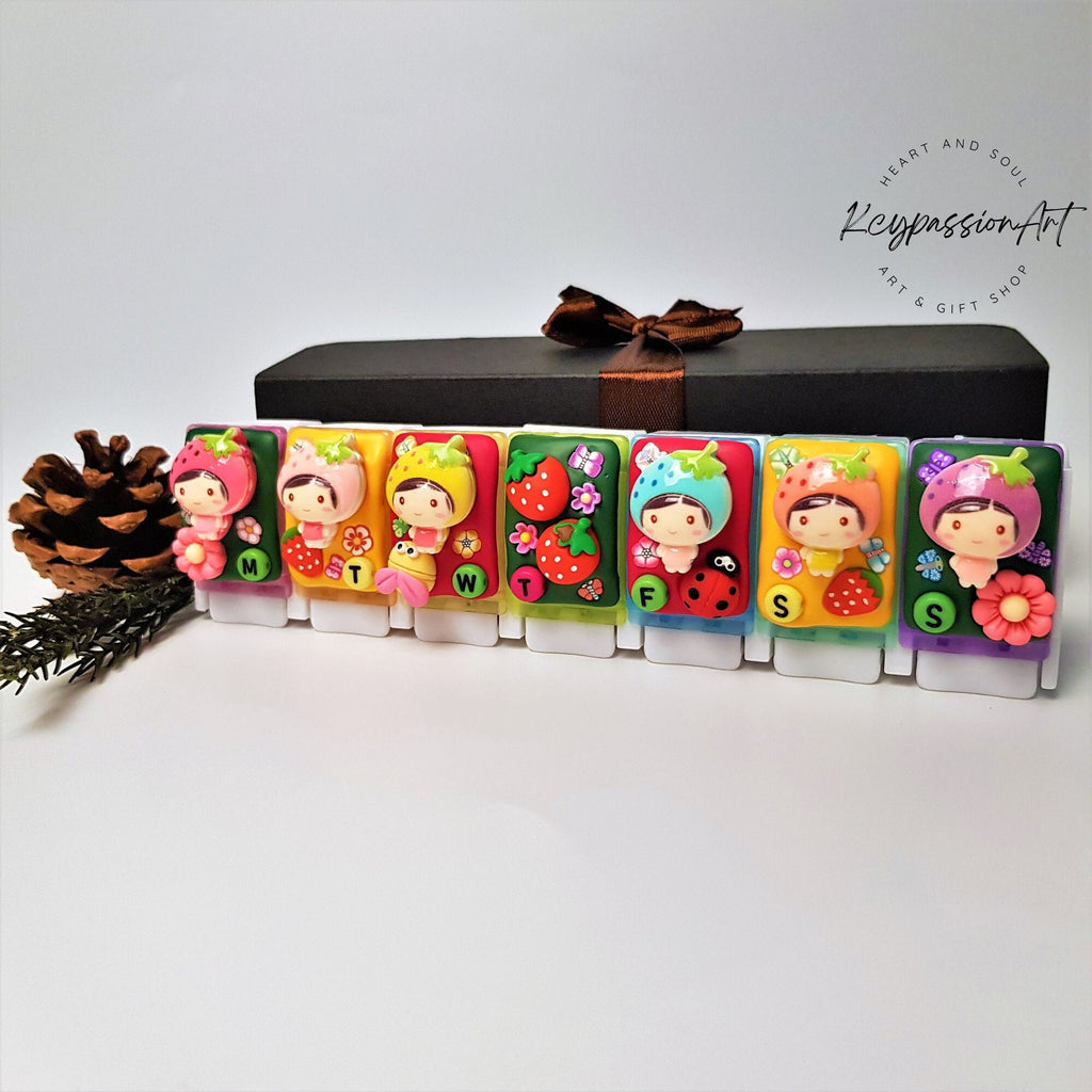 Strawberry Girls - Straight Pill Box