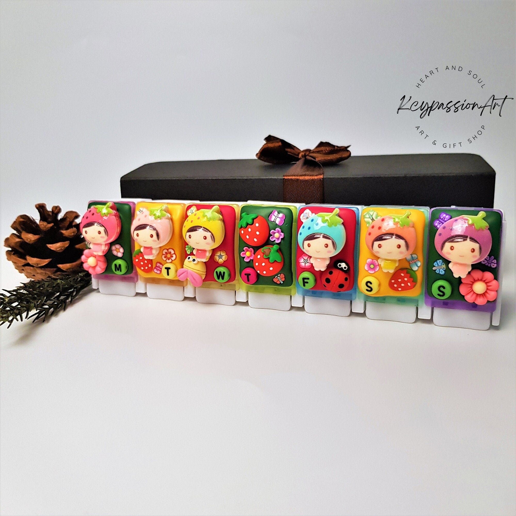 Strawberry Girls - Straight Pill Box