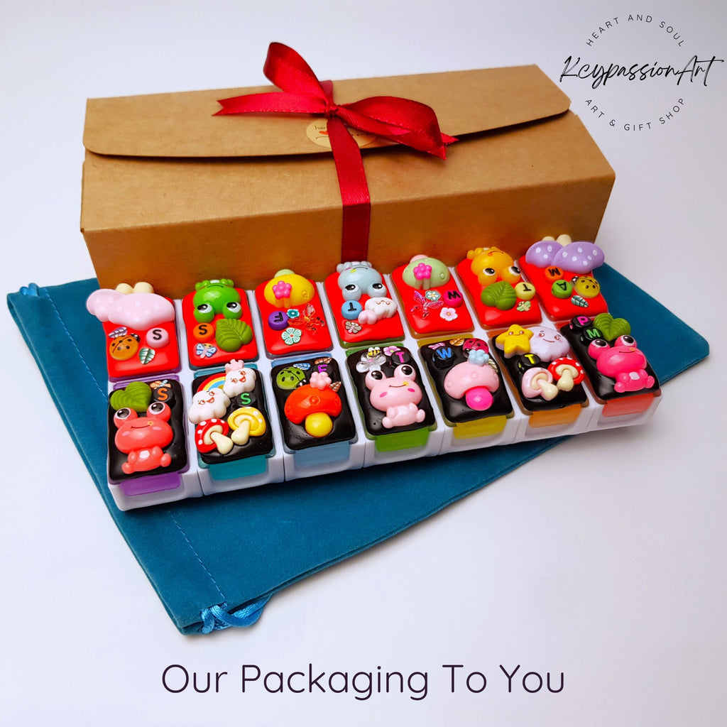 Froggy & Mushrooms - Detachable Pill Box