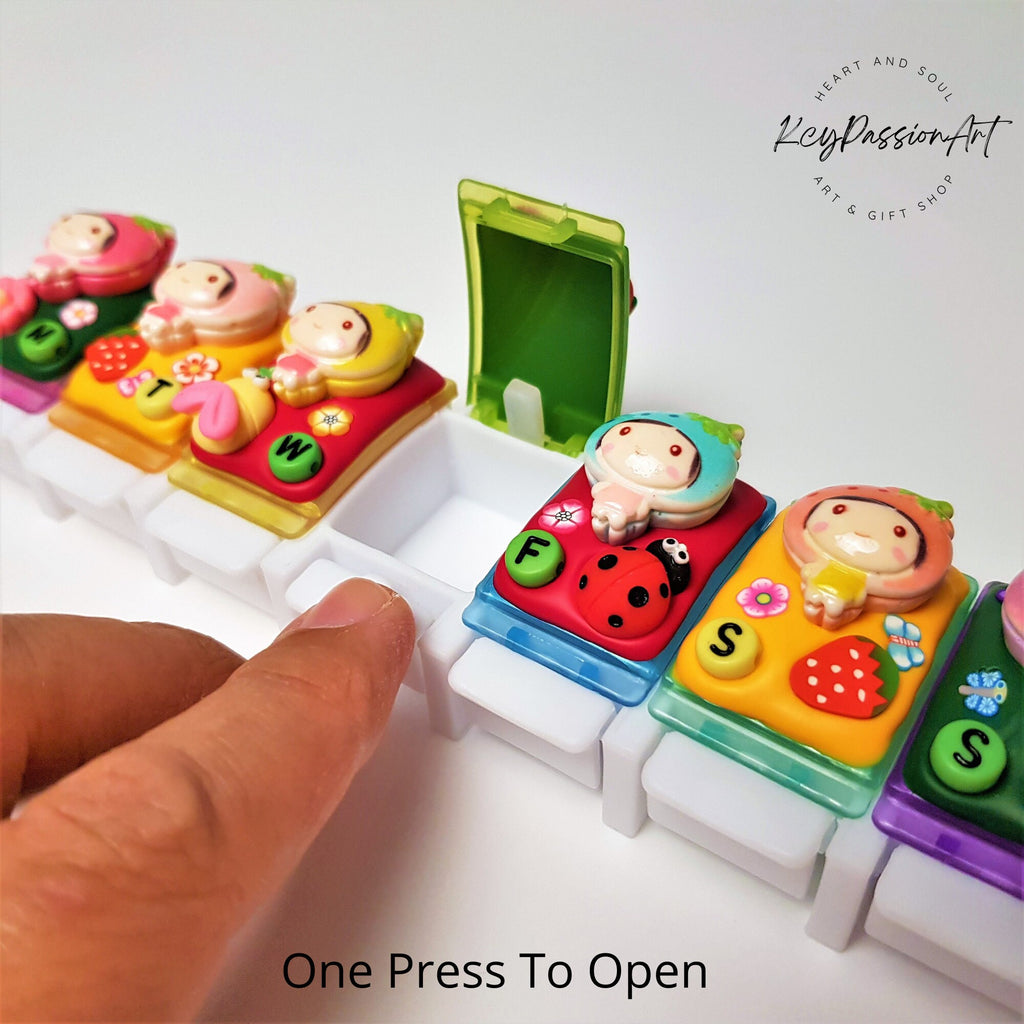 Strawberry Girls - Straight Pill Box