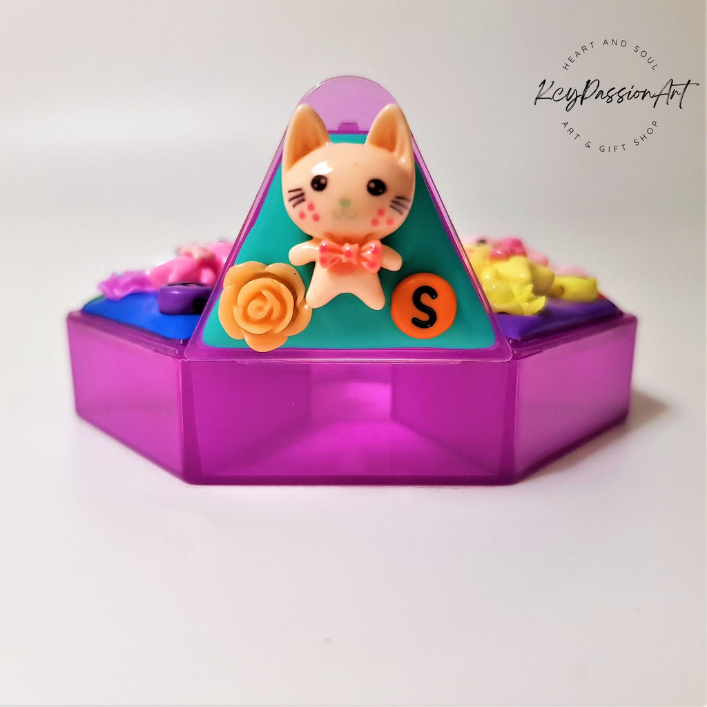 7-Tage-Pillenbox „United Kitten Cats“ für morgens und abends, Medikamenten- und Vitaminspender für 7 Tage, Pillendose für Tag und Nacht