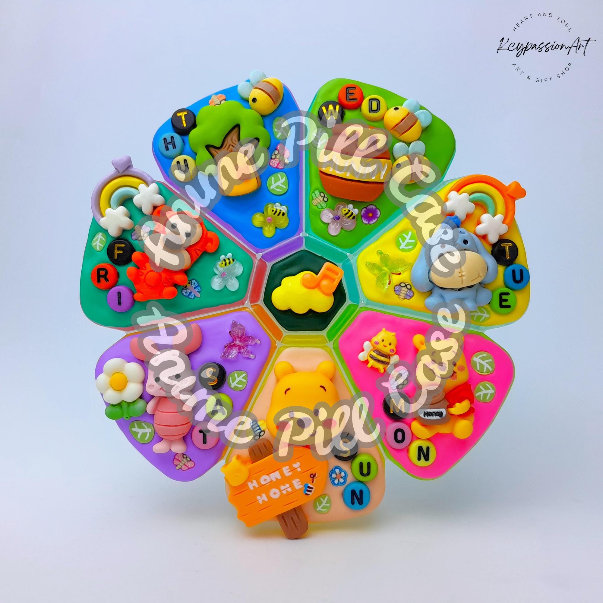 Honey Bear & Friends -XL Pill Box