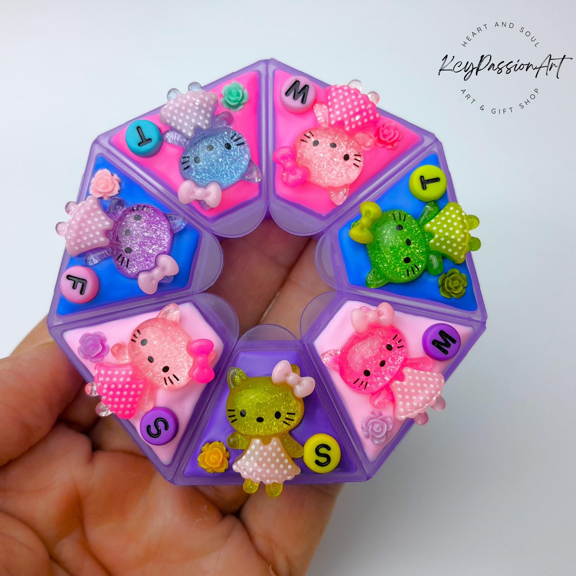 Sisterhood - Heptagon Pill Box