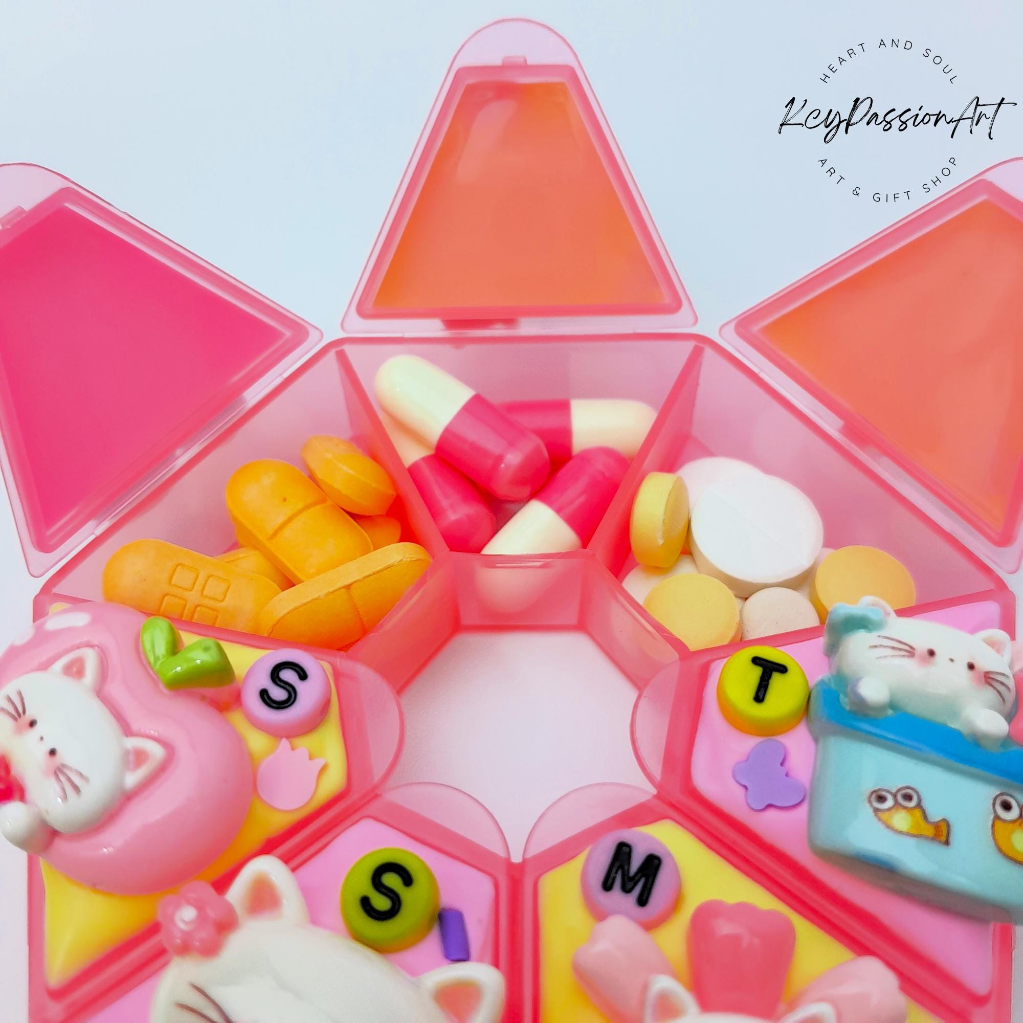 Cat Of Joy - Heptagon Pill Box