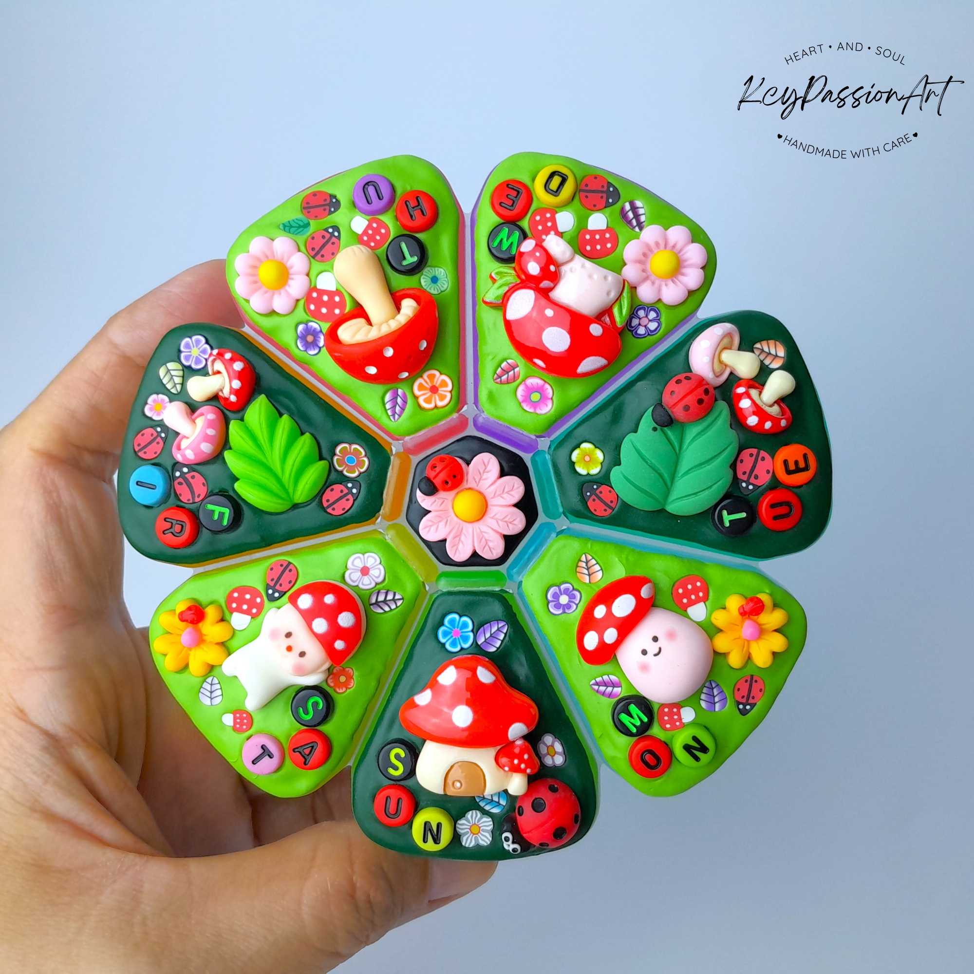 Mushroom Craze - XL Pill Box