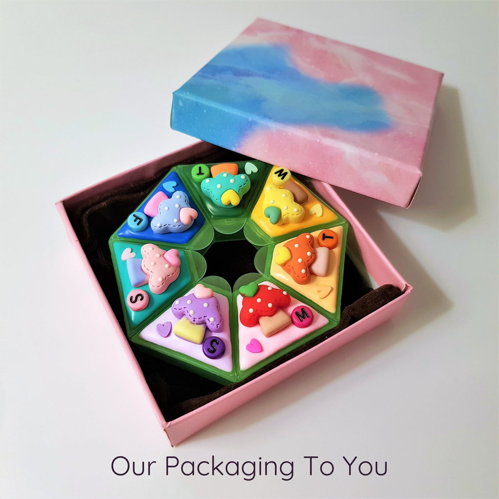 Mush Stitchy Room - Heptagon Pill Box