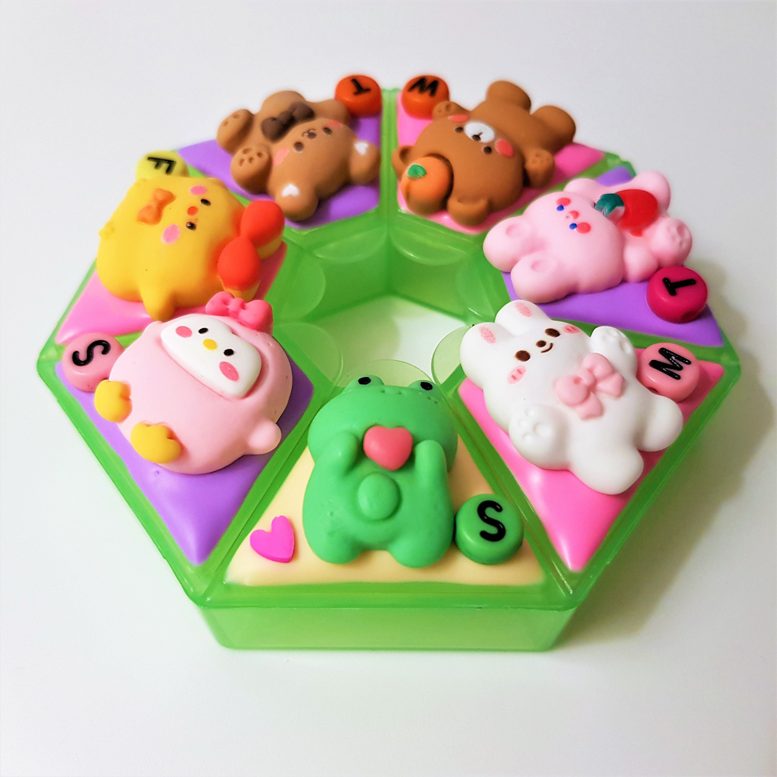 Cheerful Frens - Heptagon Pill Box