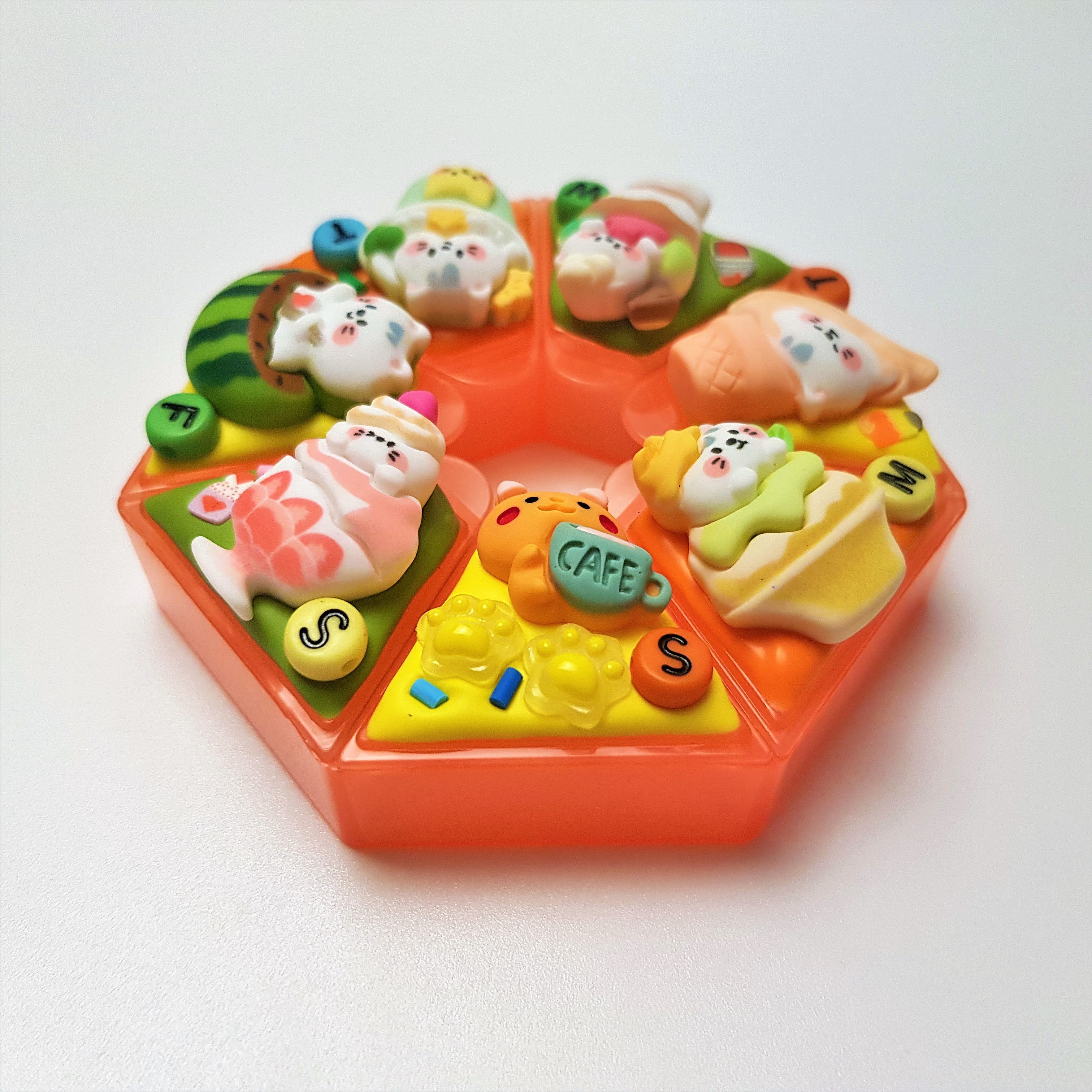 Cheeky Naughty Cats - Heptagon Pill Box