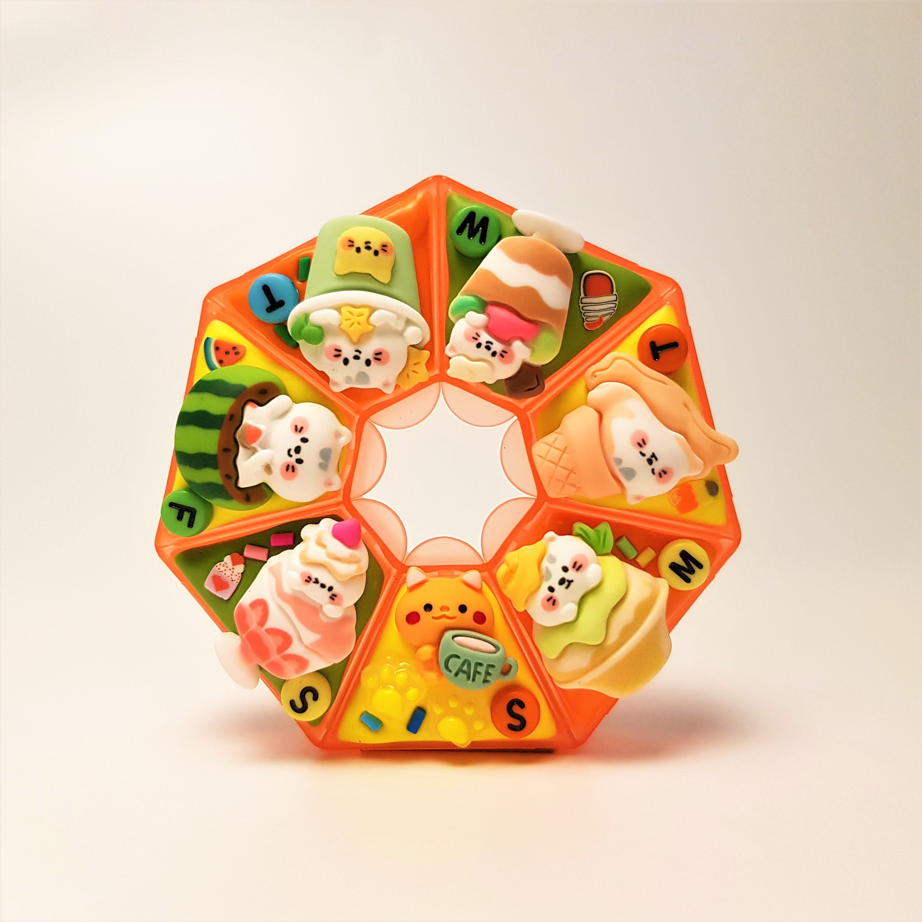 Cheeky Naughty Cats - Heptagon Pill Box