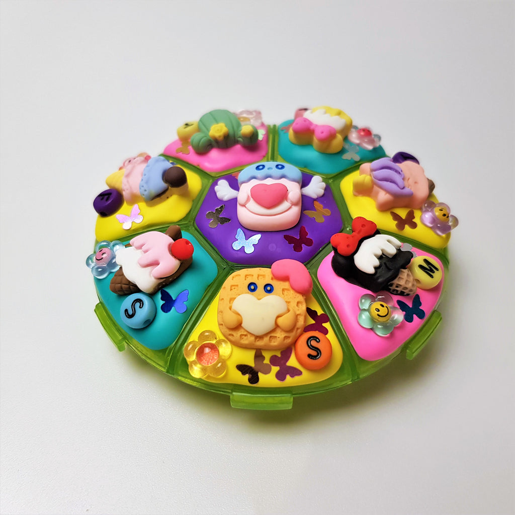 I Scream Hallelujah Round 8 Compartments Pill Box