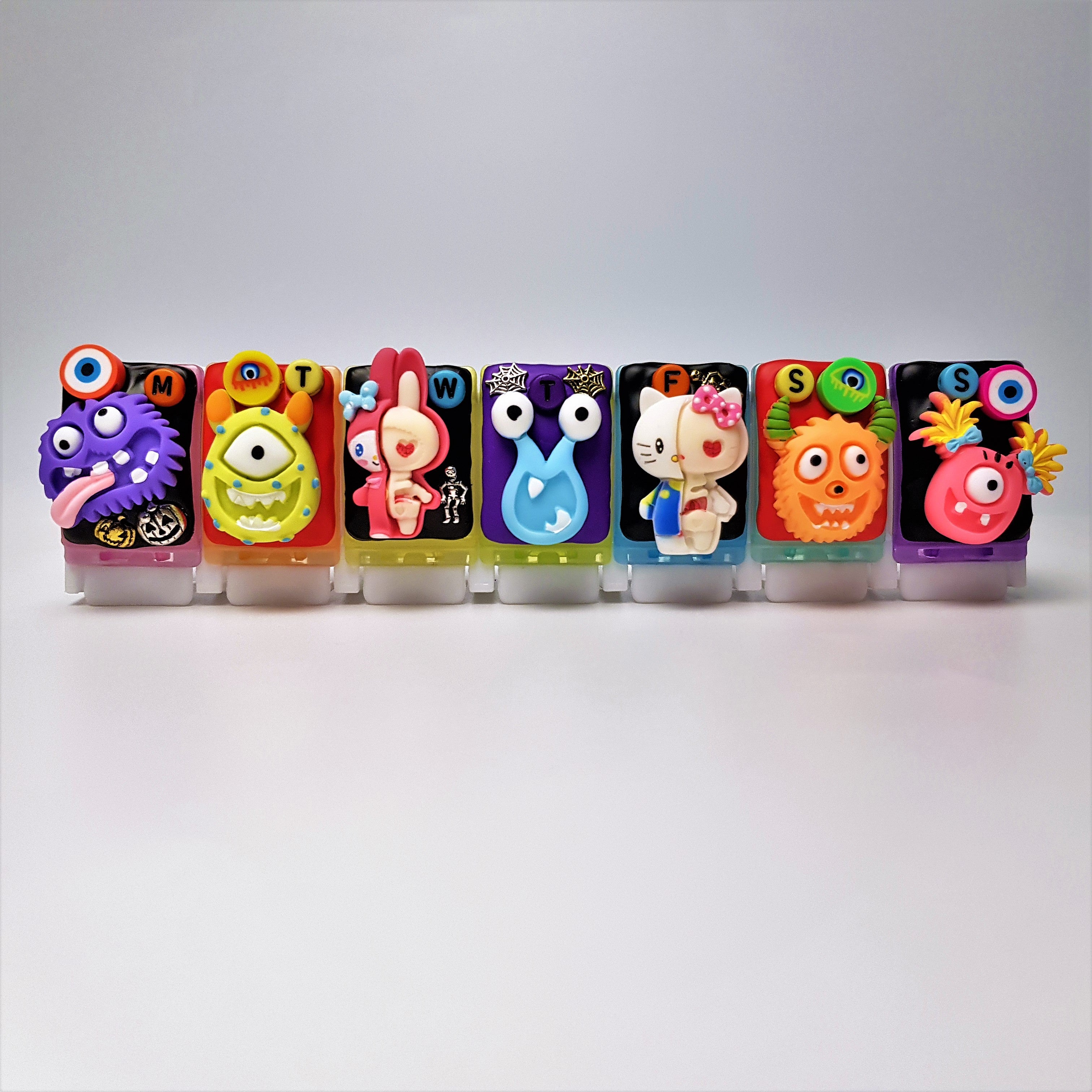 Funny Spooky Things - Straight Pill Box