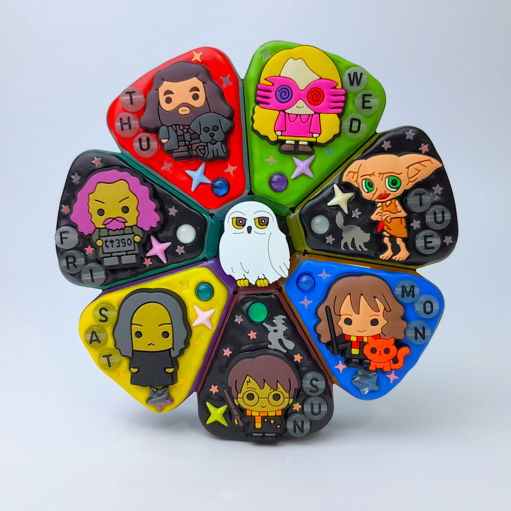 Cast Of The Wizards - XL Pill Box