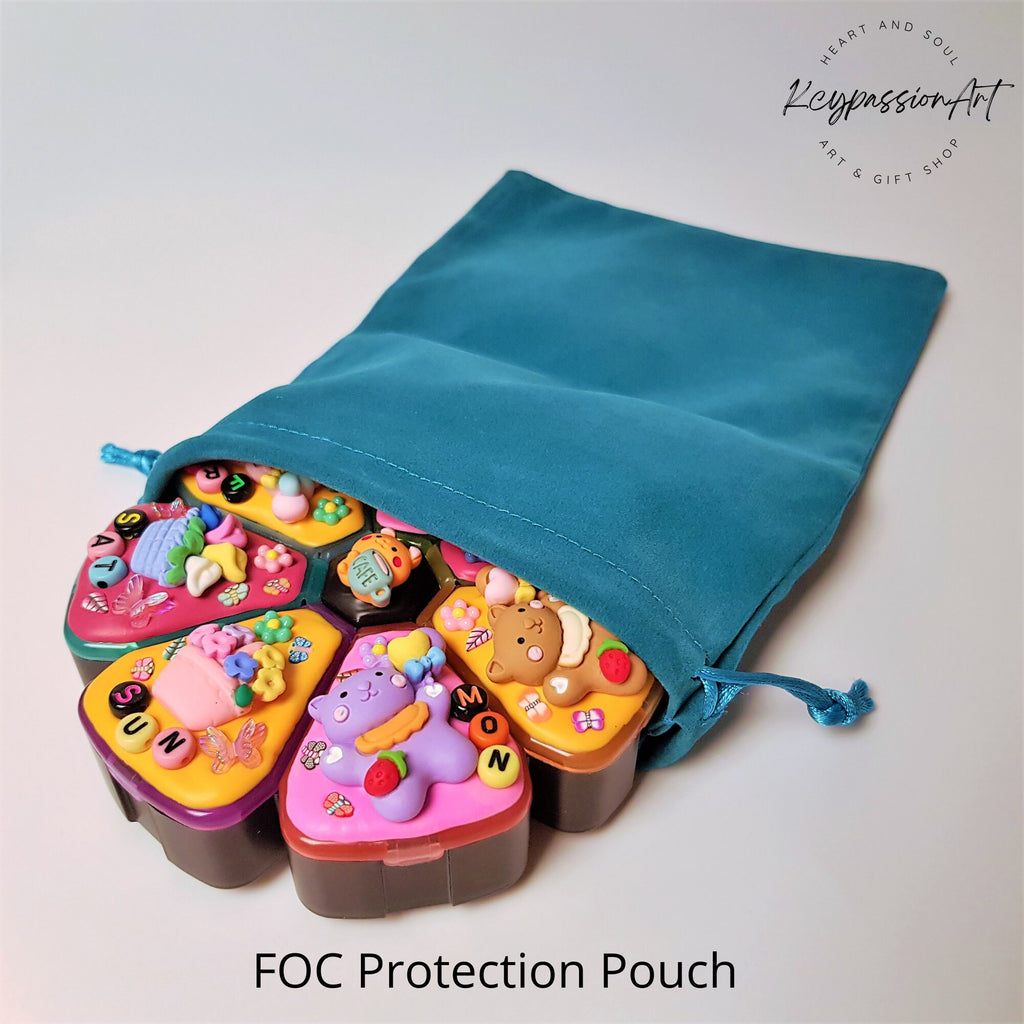 Joyful Cats - XL Pill Box