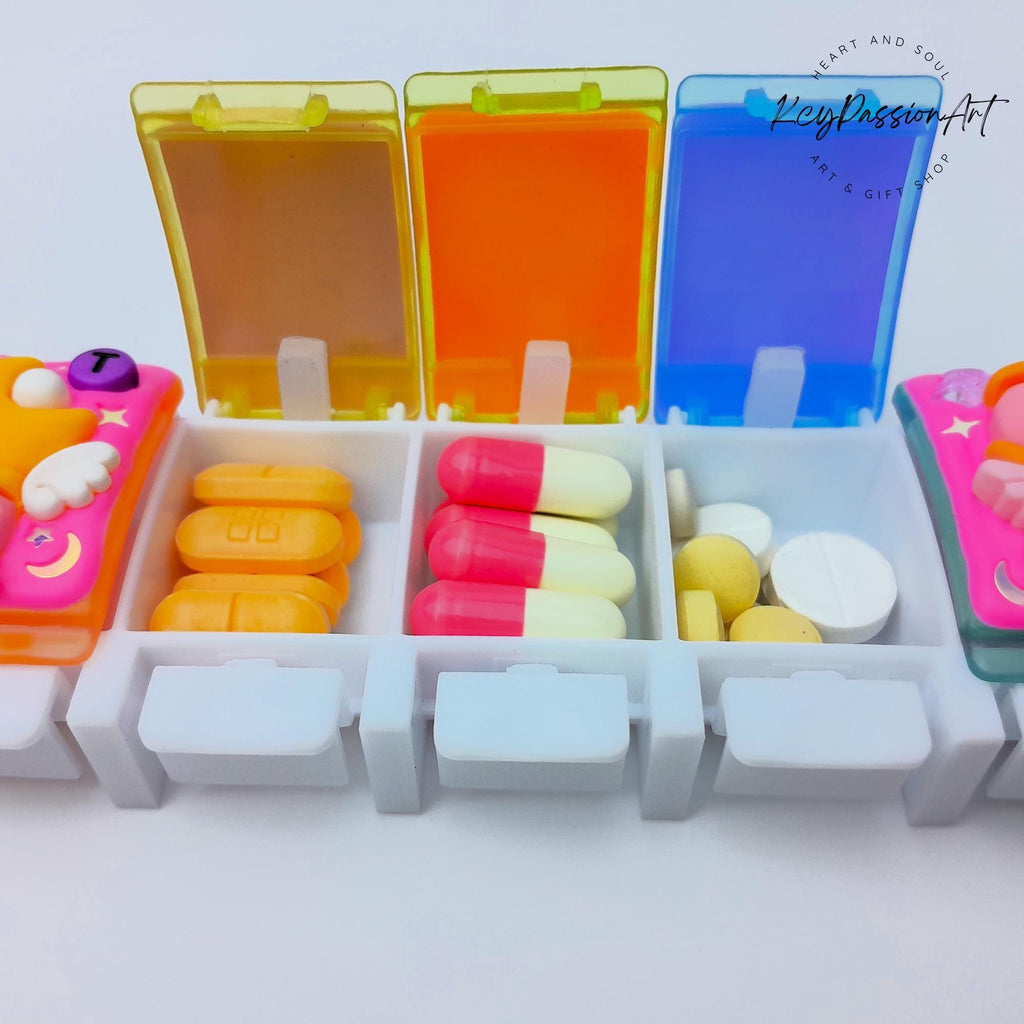 Magic Wands And Friends - Straight Pill Box