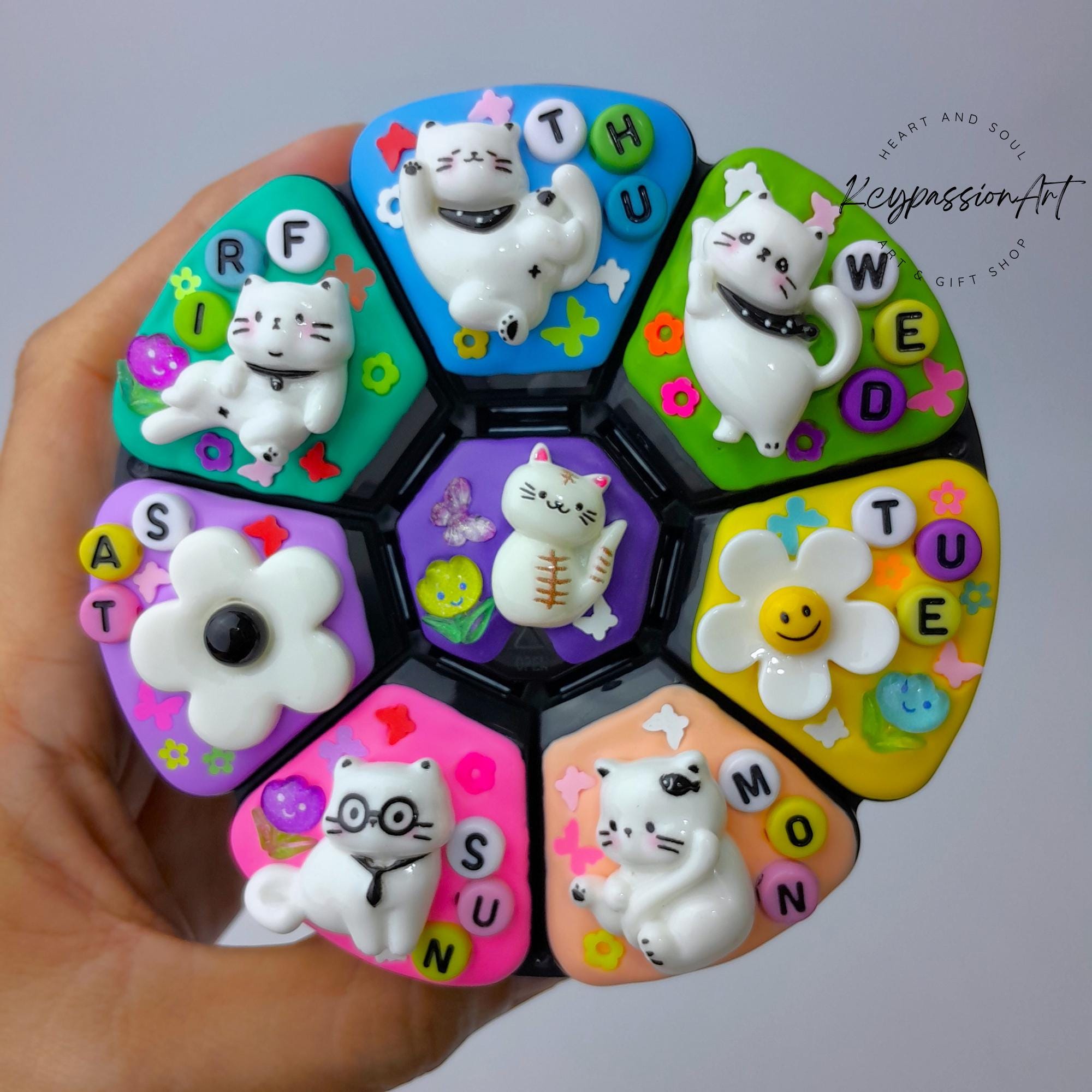 Cat A Pose - XL Pill Box