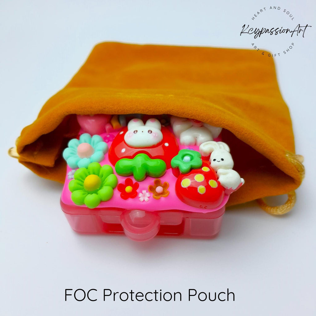 Tages-Pillenbox „Regenbogen-Erdbeer-Hasenliebe“ – Pillendose für einen Tag, Pillenbehälter, Pillenetui für einen Tag, Pillendose für Tag und Nacht