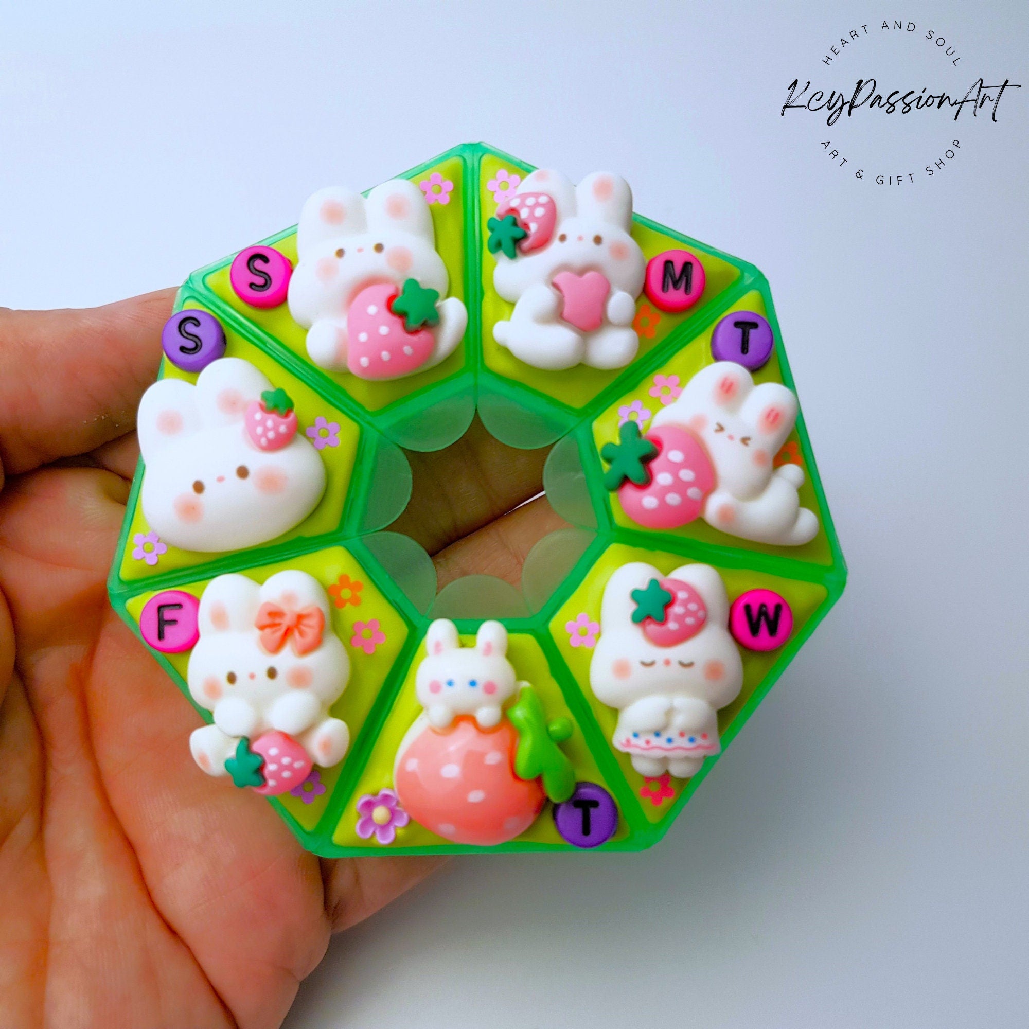 I Love My Strawberry - Heptagon Pill Box