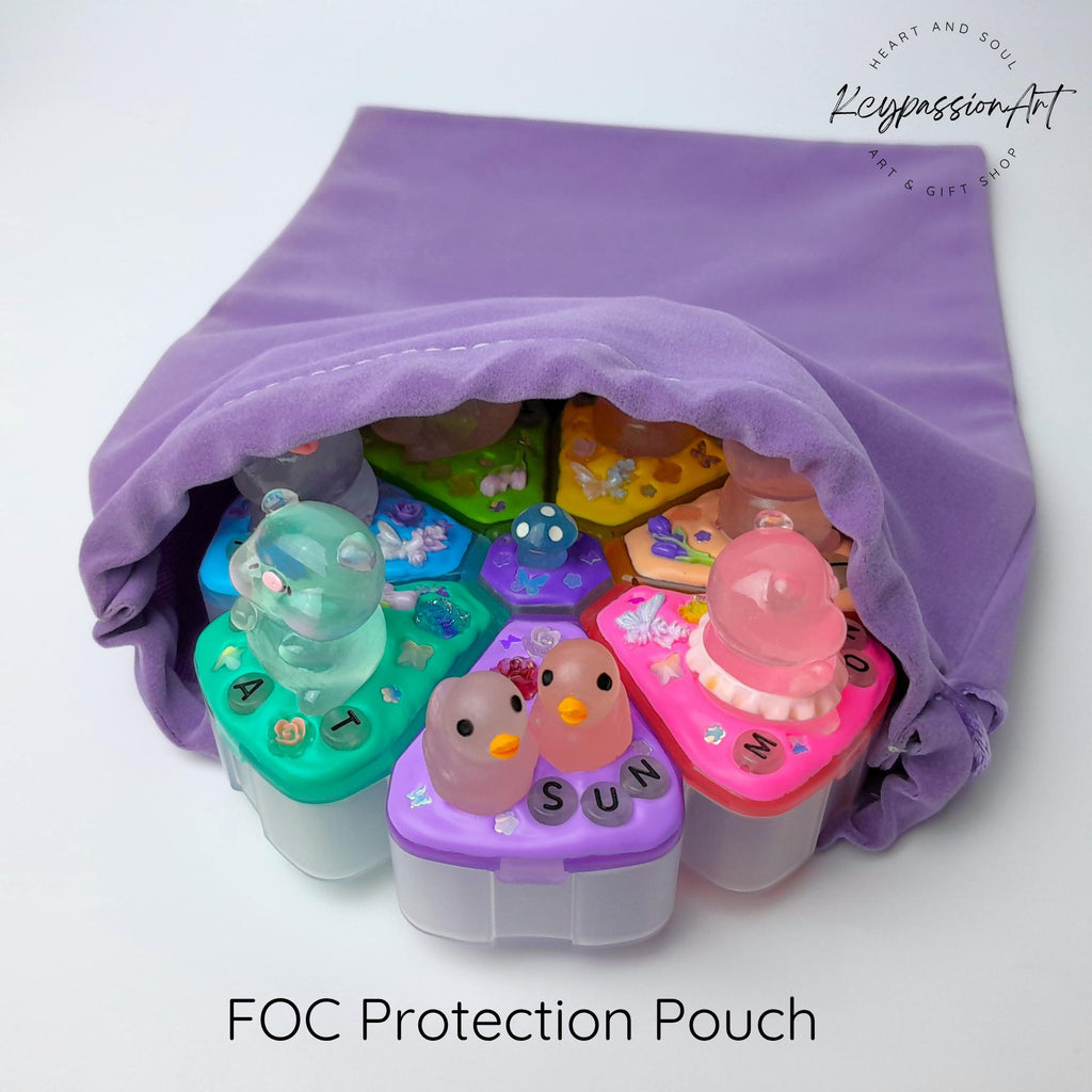 Cute Glowy Piggy - XL Pill Box