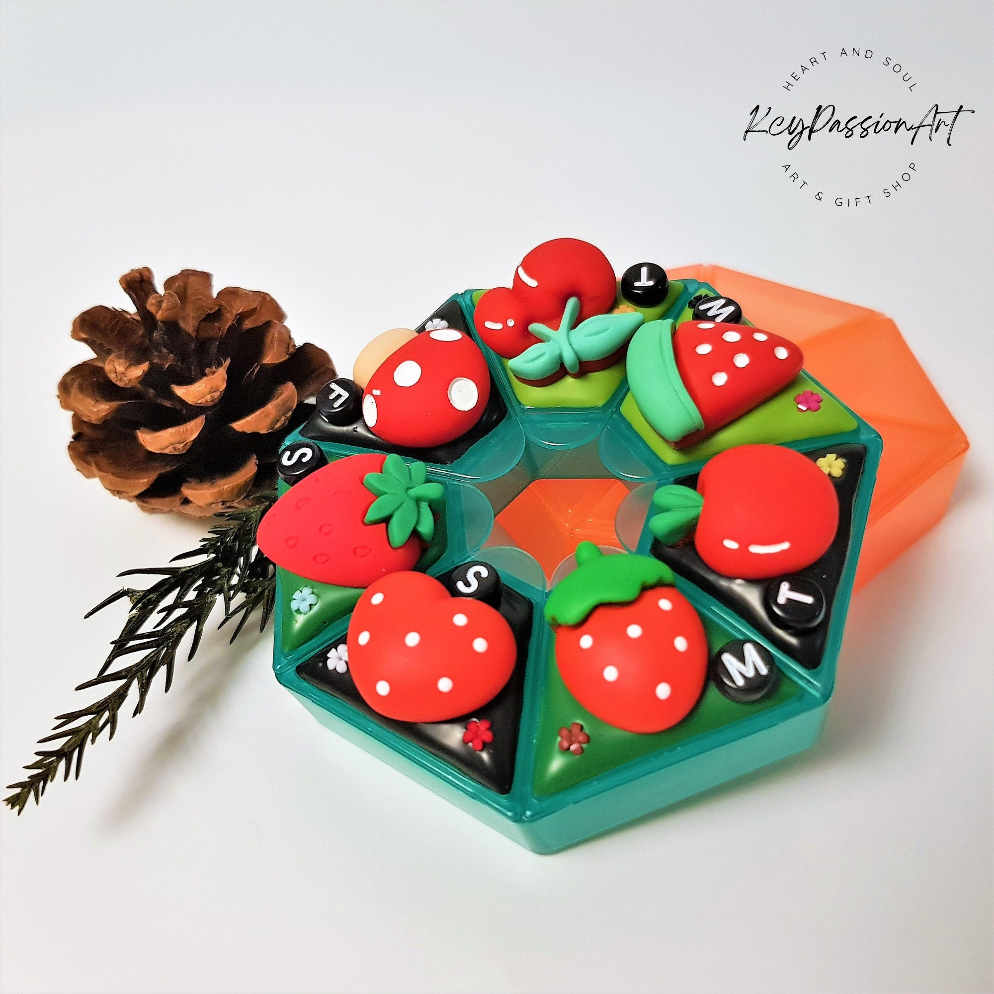 Crazily Love Reds Decorated Heptagon Pill Box