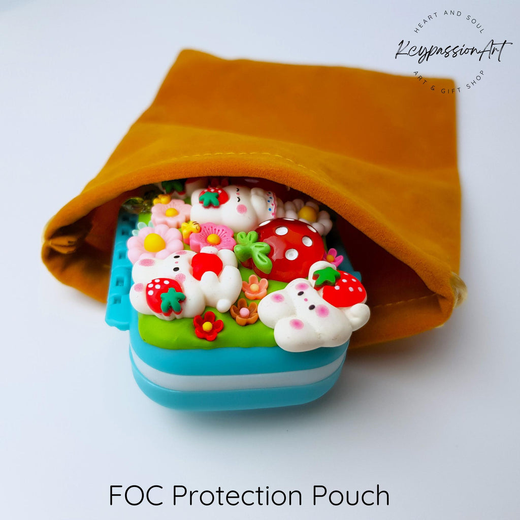 Strawberry Bunny Garden 3-Grids Compartments Pill Box