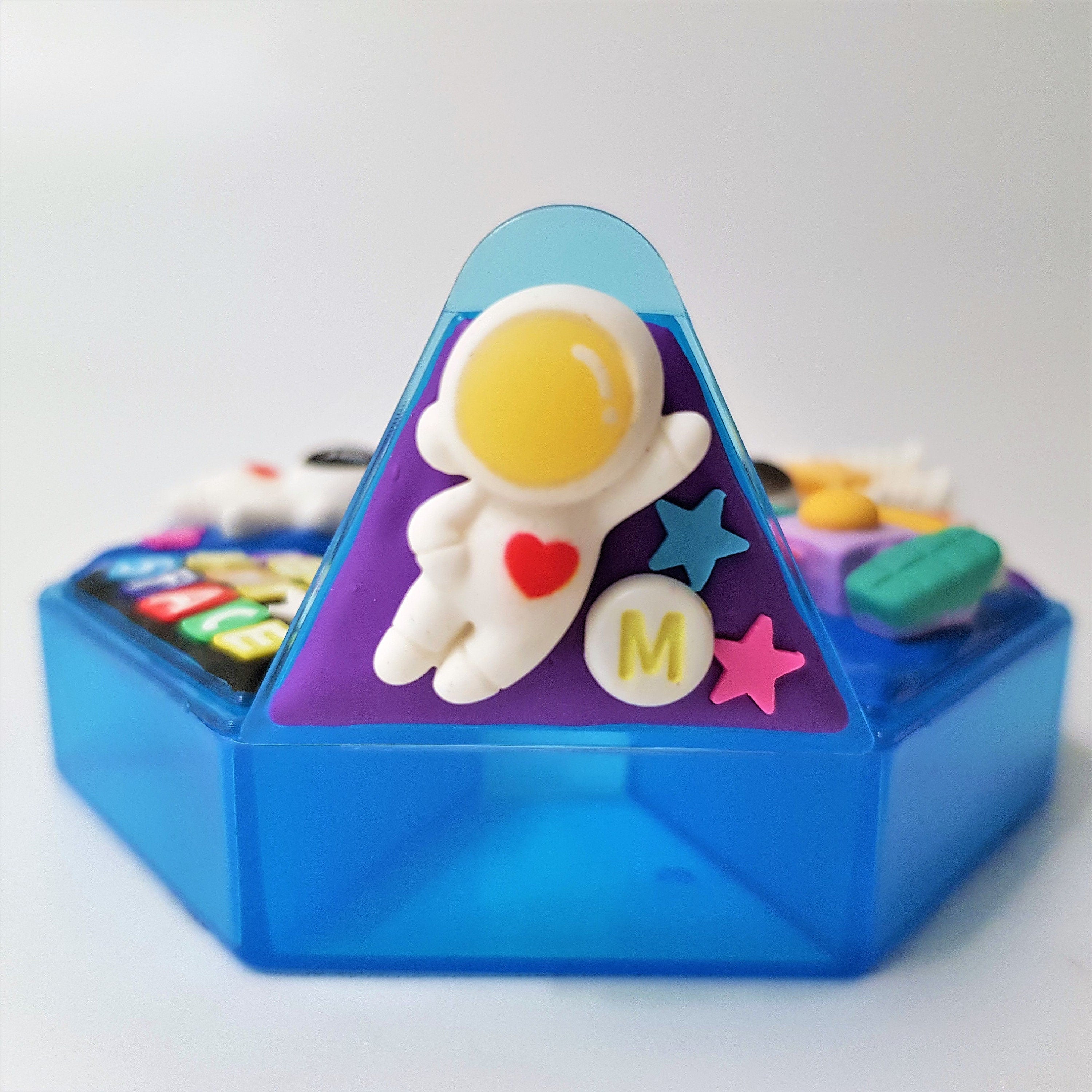 I Need My Space - Heptagon Pill Box
