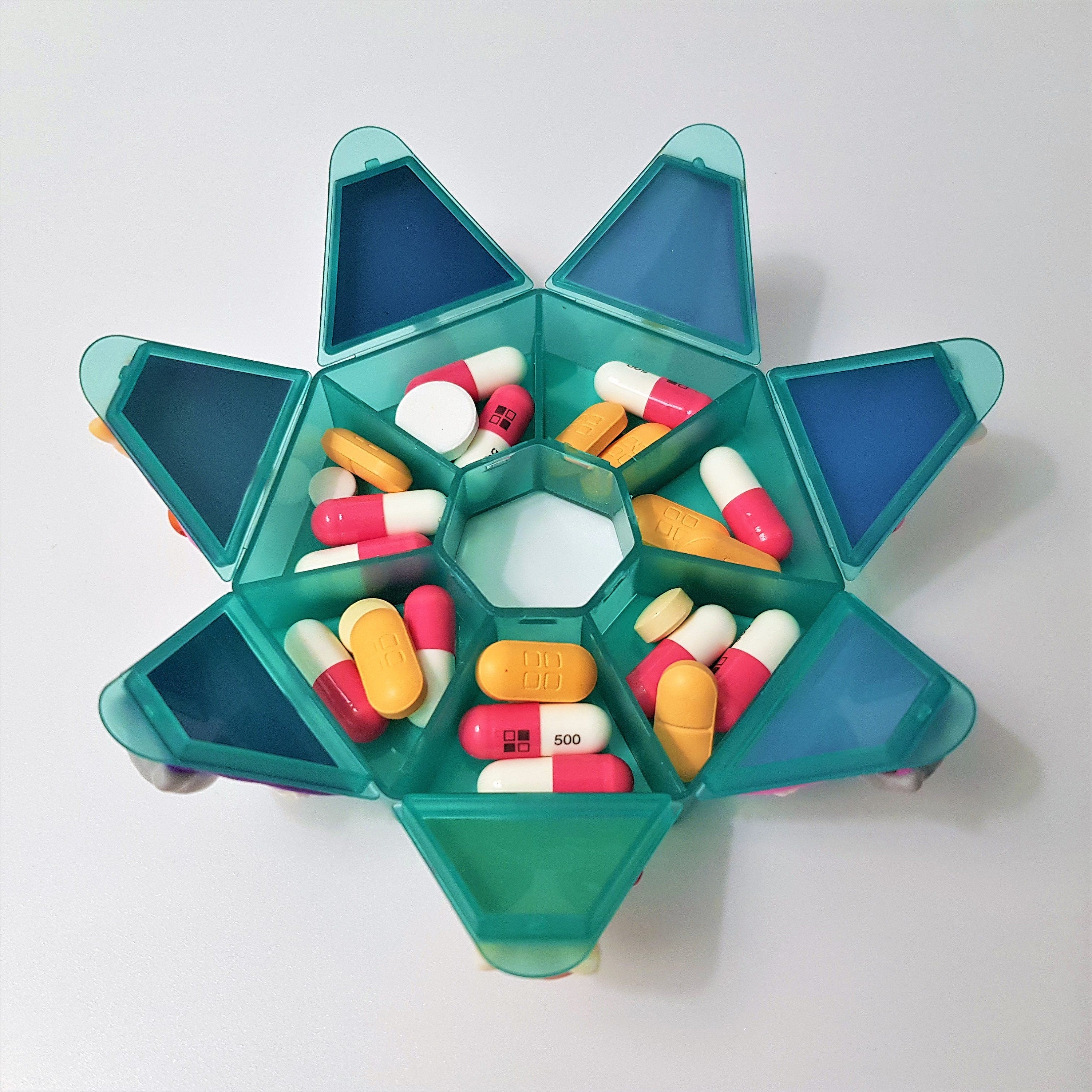 Cats Lover - Heptagon Pill Box