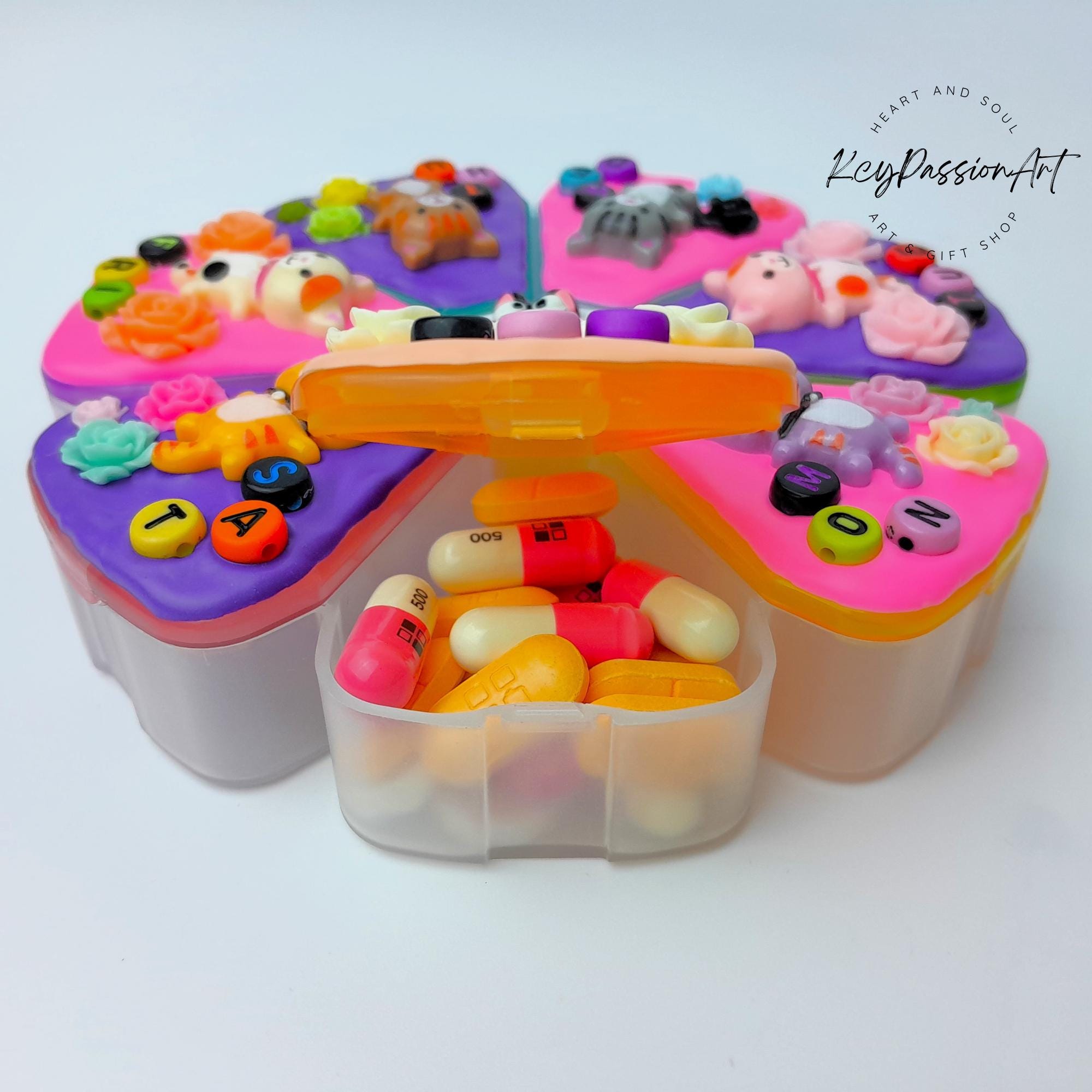 Kitty Lovers - XL Pill Box