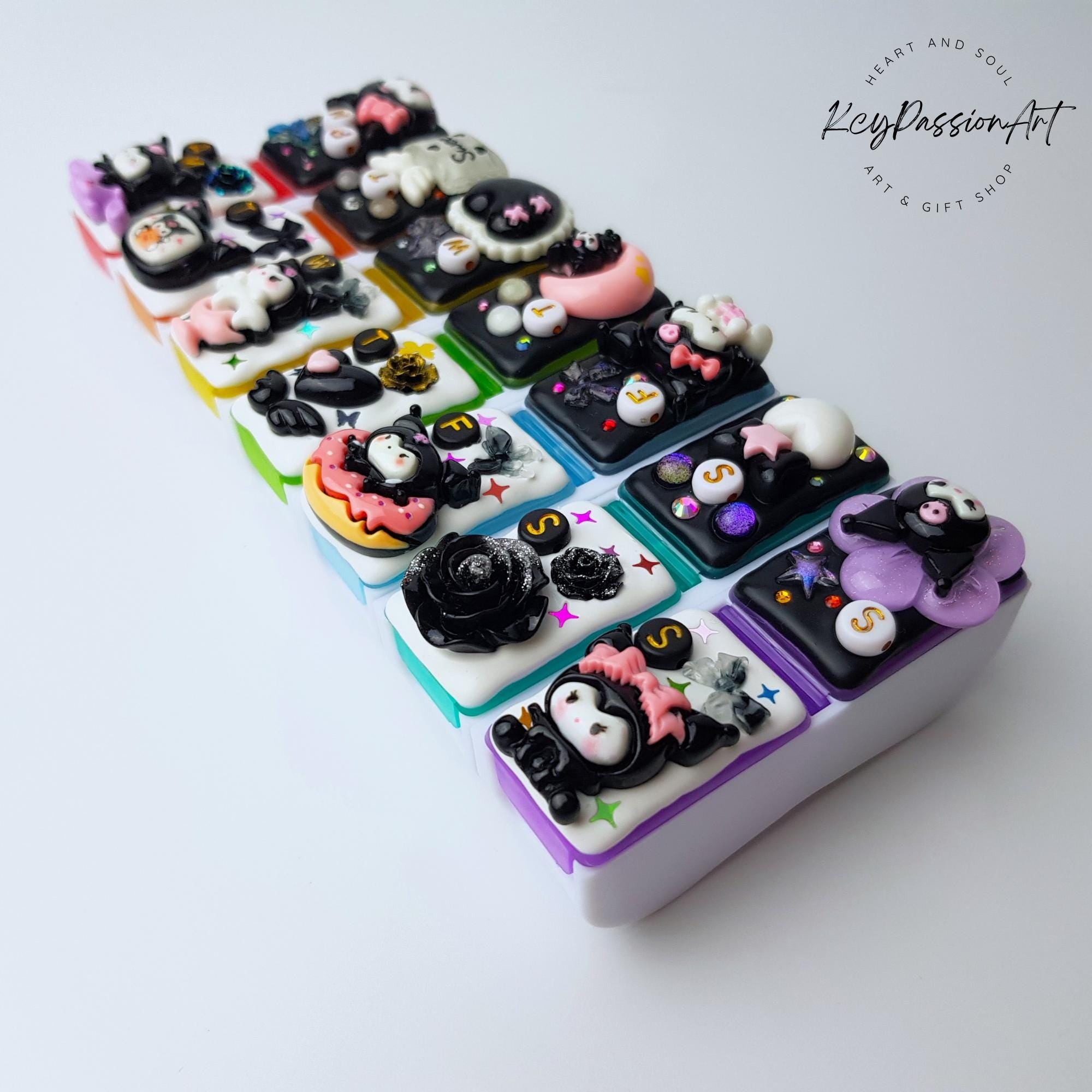 Pretty Black Beauty - Detachable Pill Box