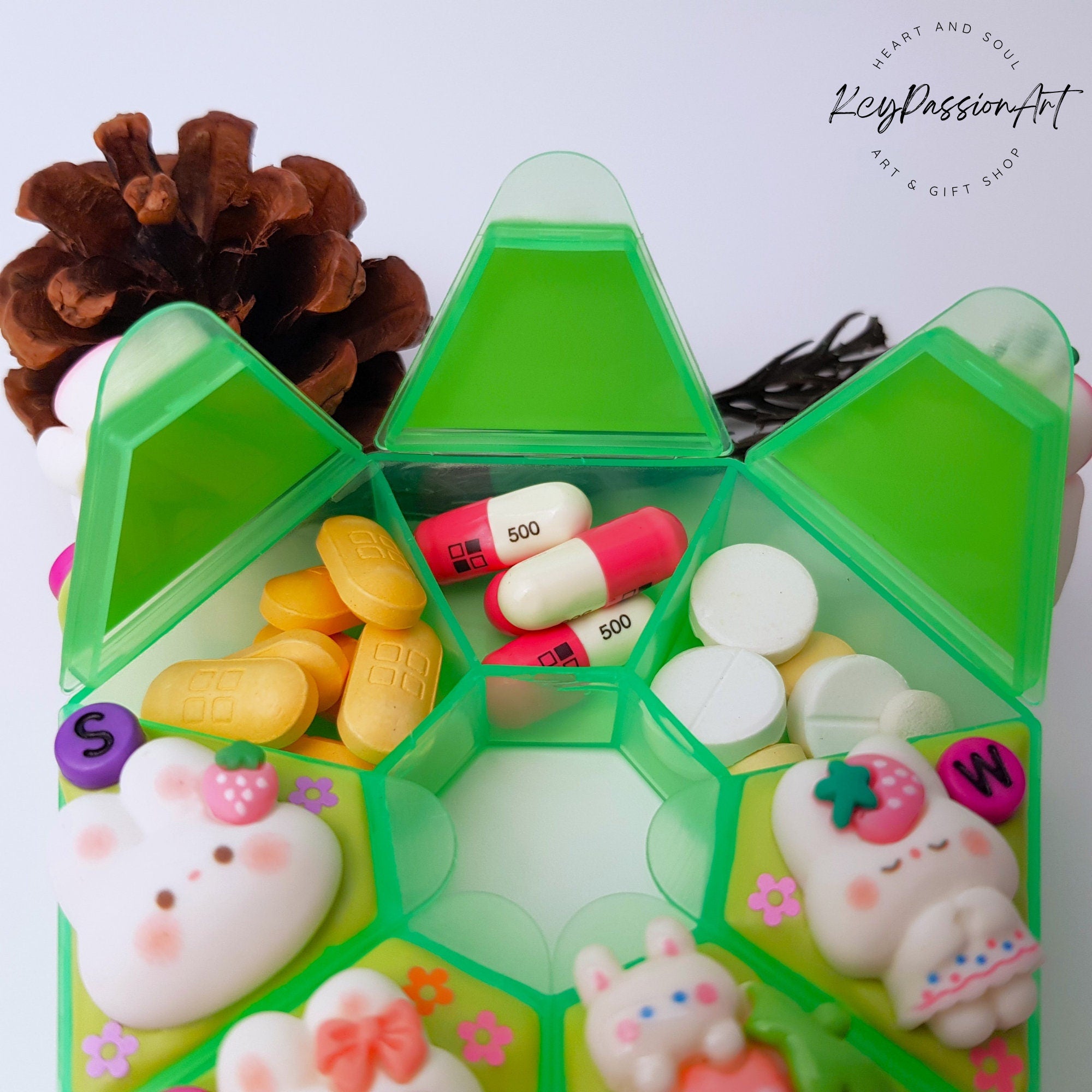 I Love My Strawberry - Heptagon Pill Box