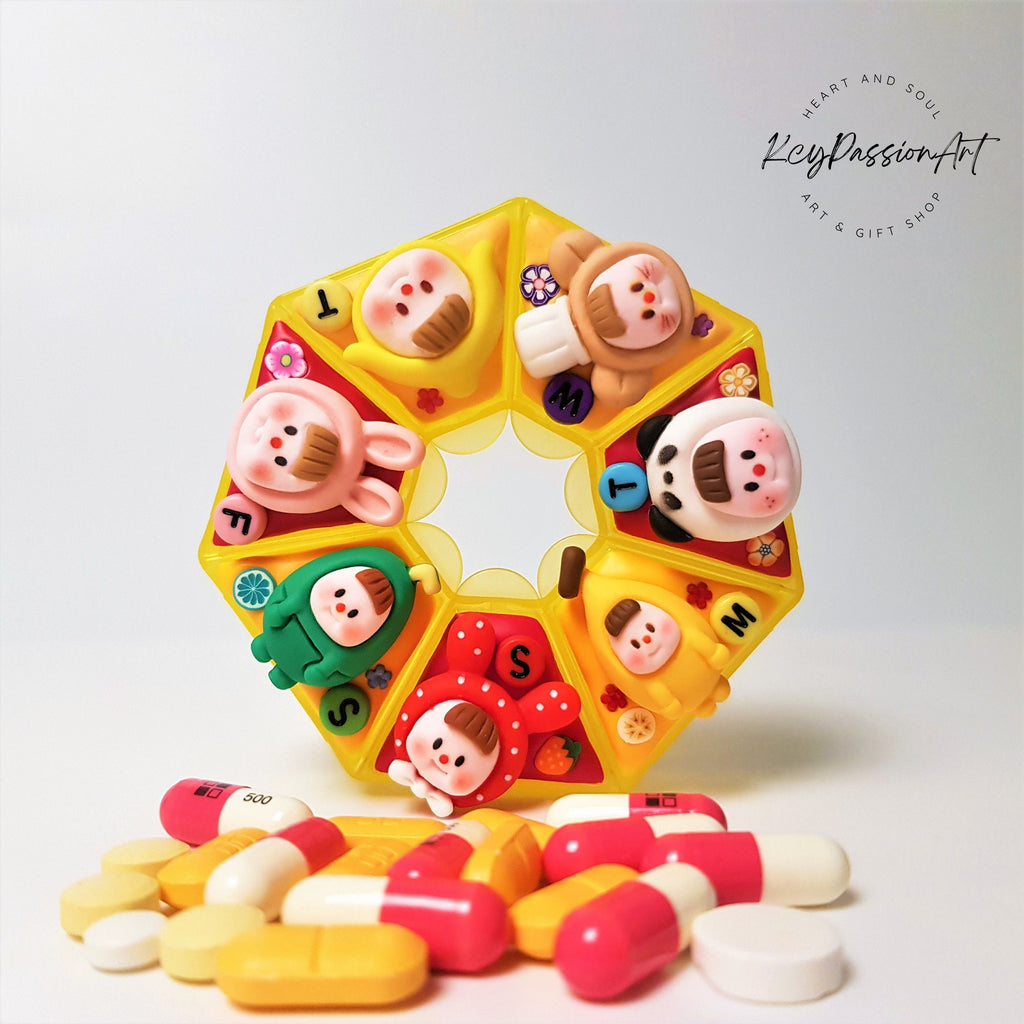 Cutie Baby Face - Heptagon Pill Box