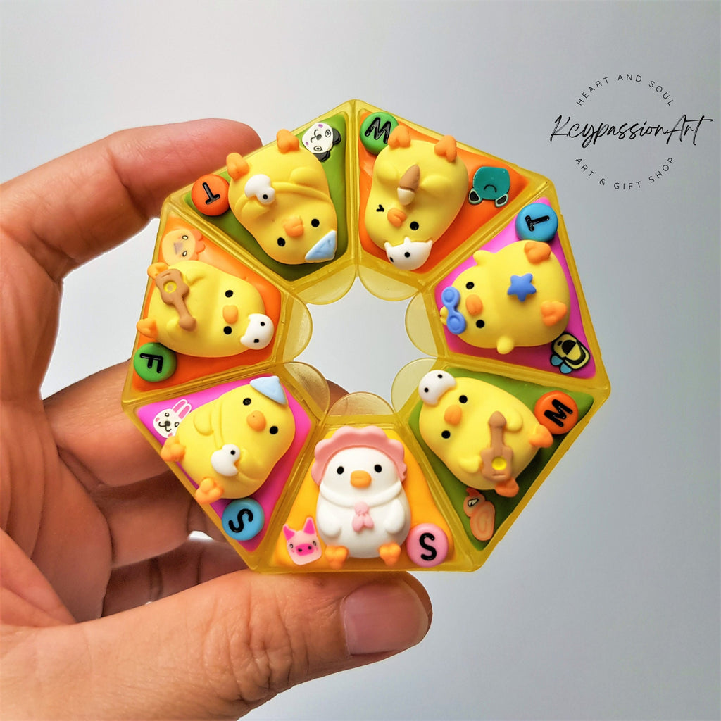 Chicky Fun Farm - Heptagon Pill Box