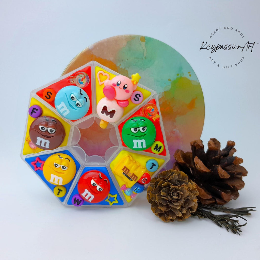 Kirby Loves M&M - Heptagon Pill Box
