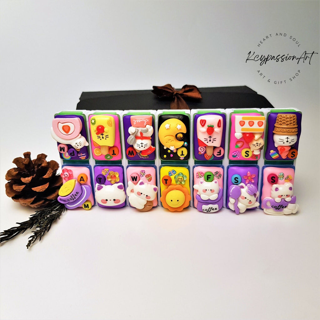 Coffee Day Cats Night Chef Cats - Detachable Pill Box