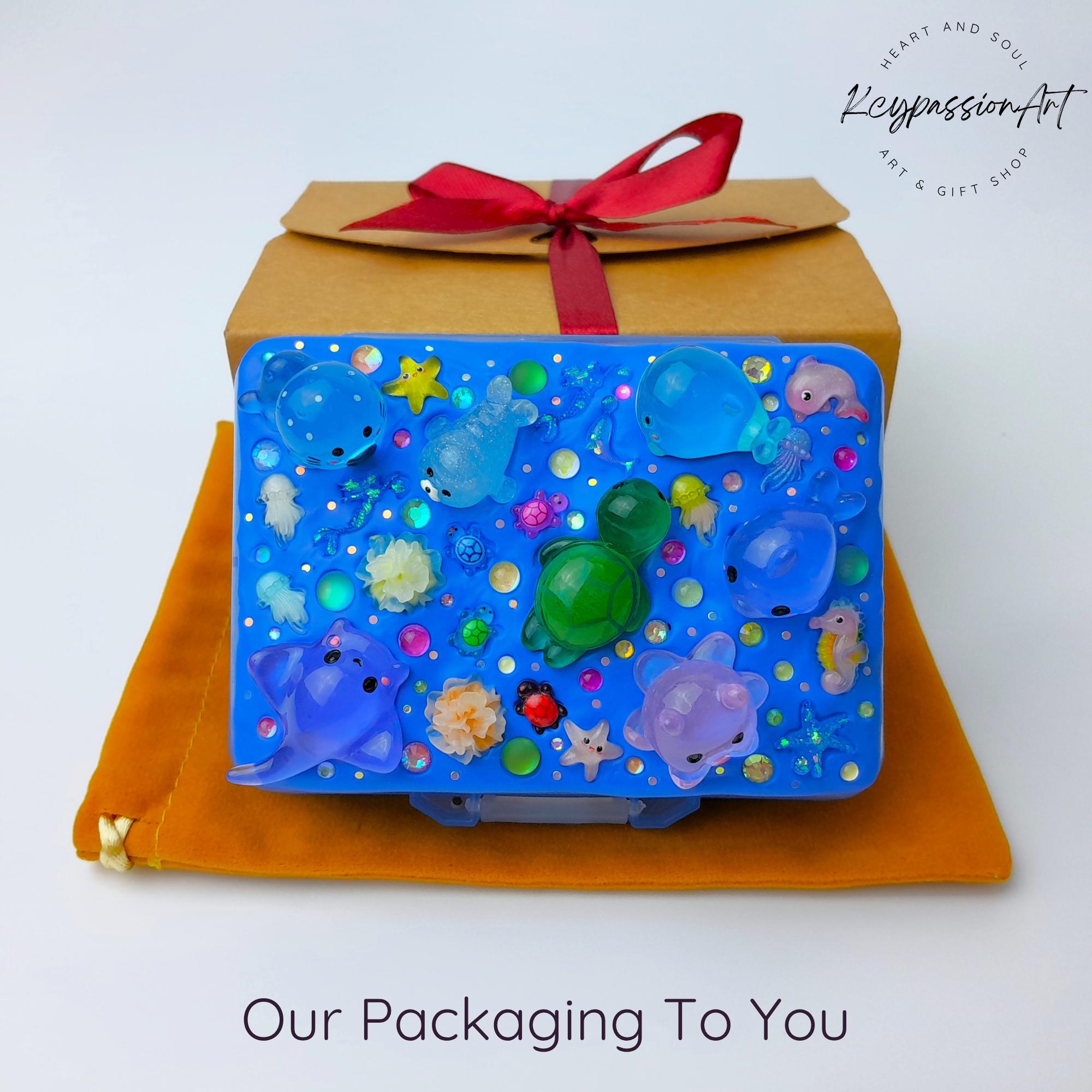 Sea The Ocean Decorated Large Flip-Fold 9 Compartments Pill Box