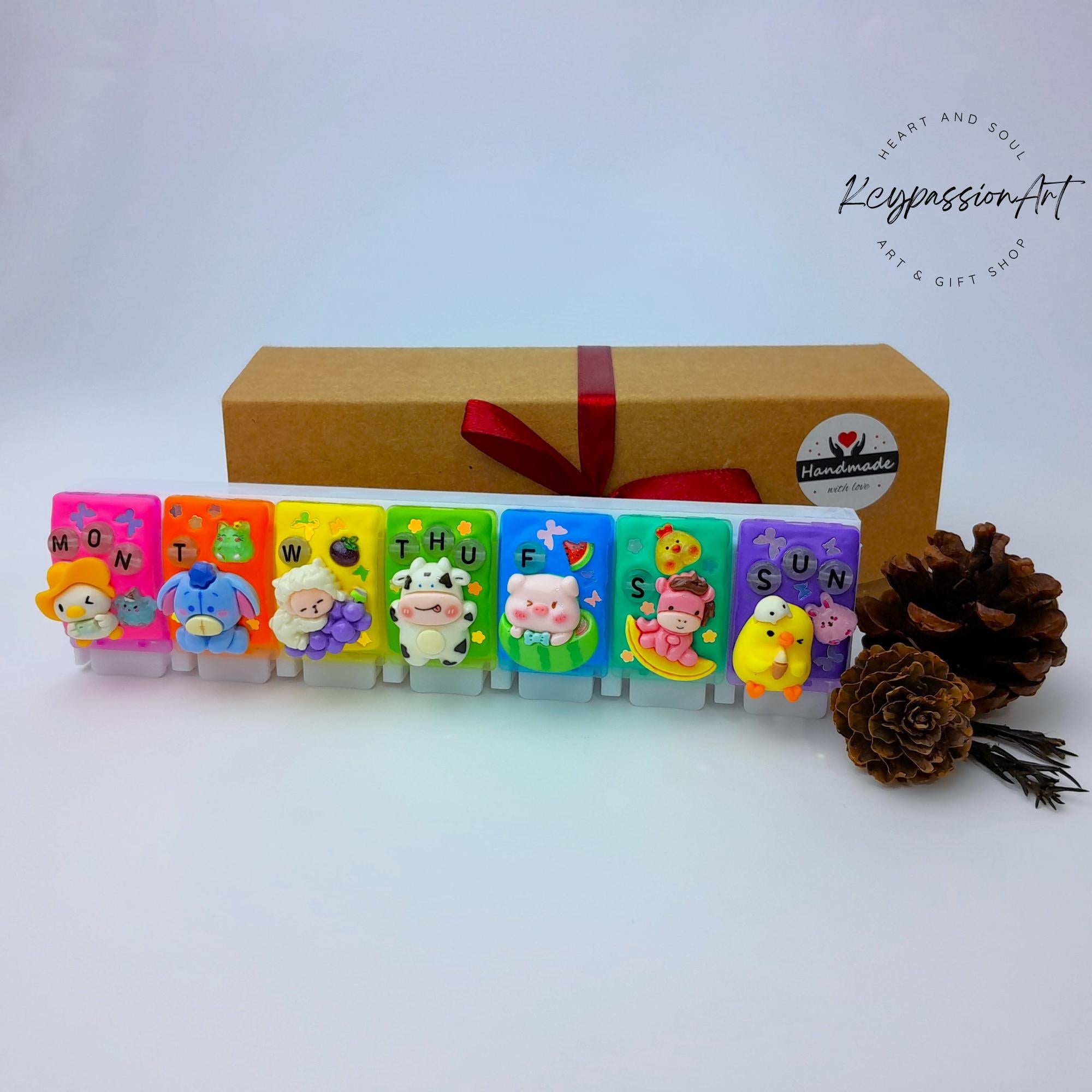 My Happy Barn - Straight Pill Box