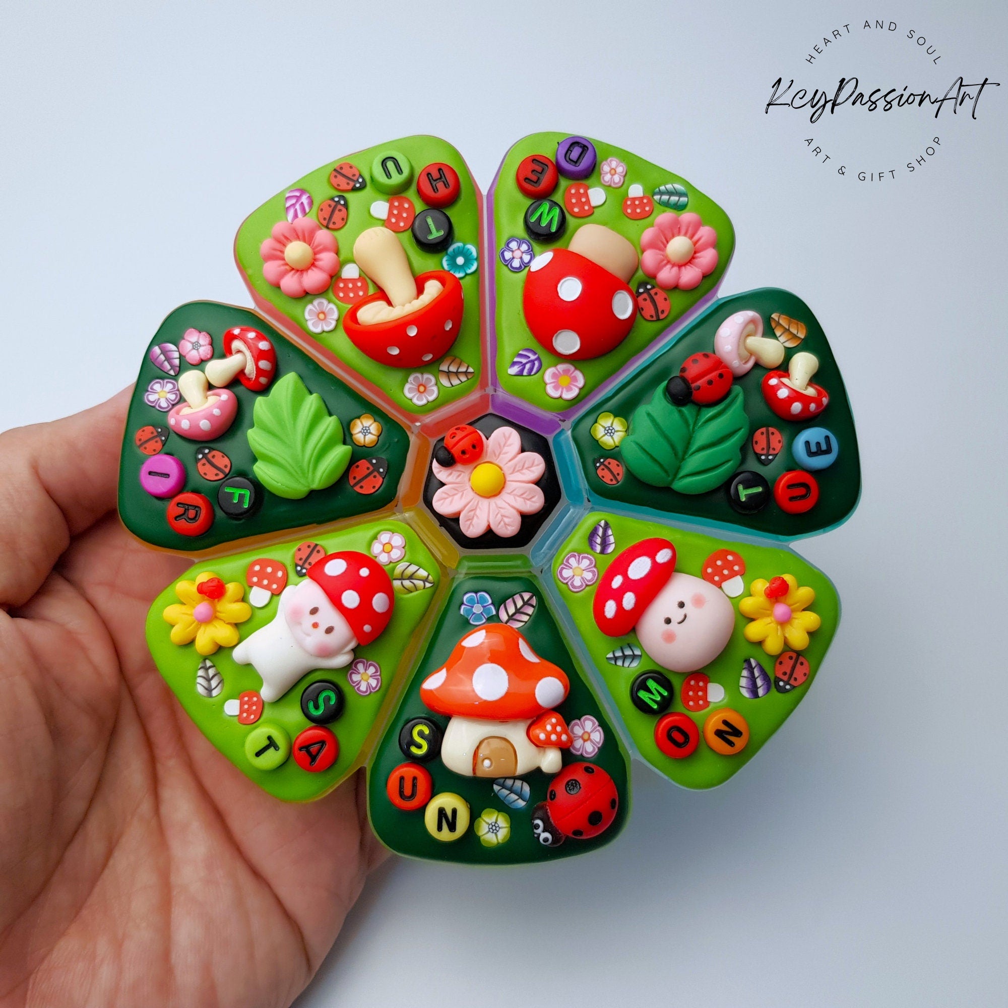 Mushroom Craze - XL Pill Box