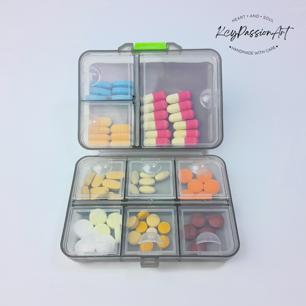 Kittie Loves Teddy - Large Flip Fold Pill Box