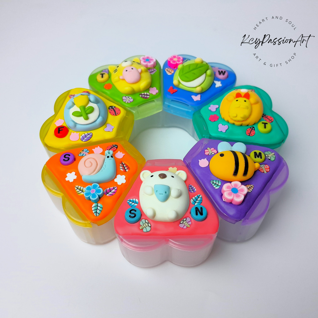 Friendship Decorated XL Flower Pill Box
