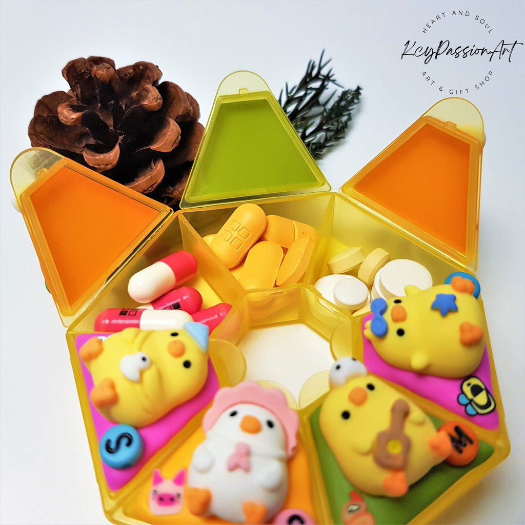 Chicky Fun Farm - Heptagon Pill Box