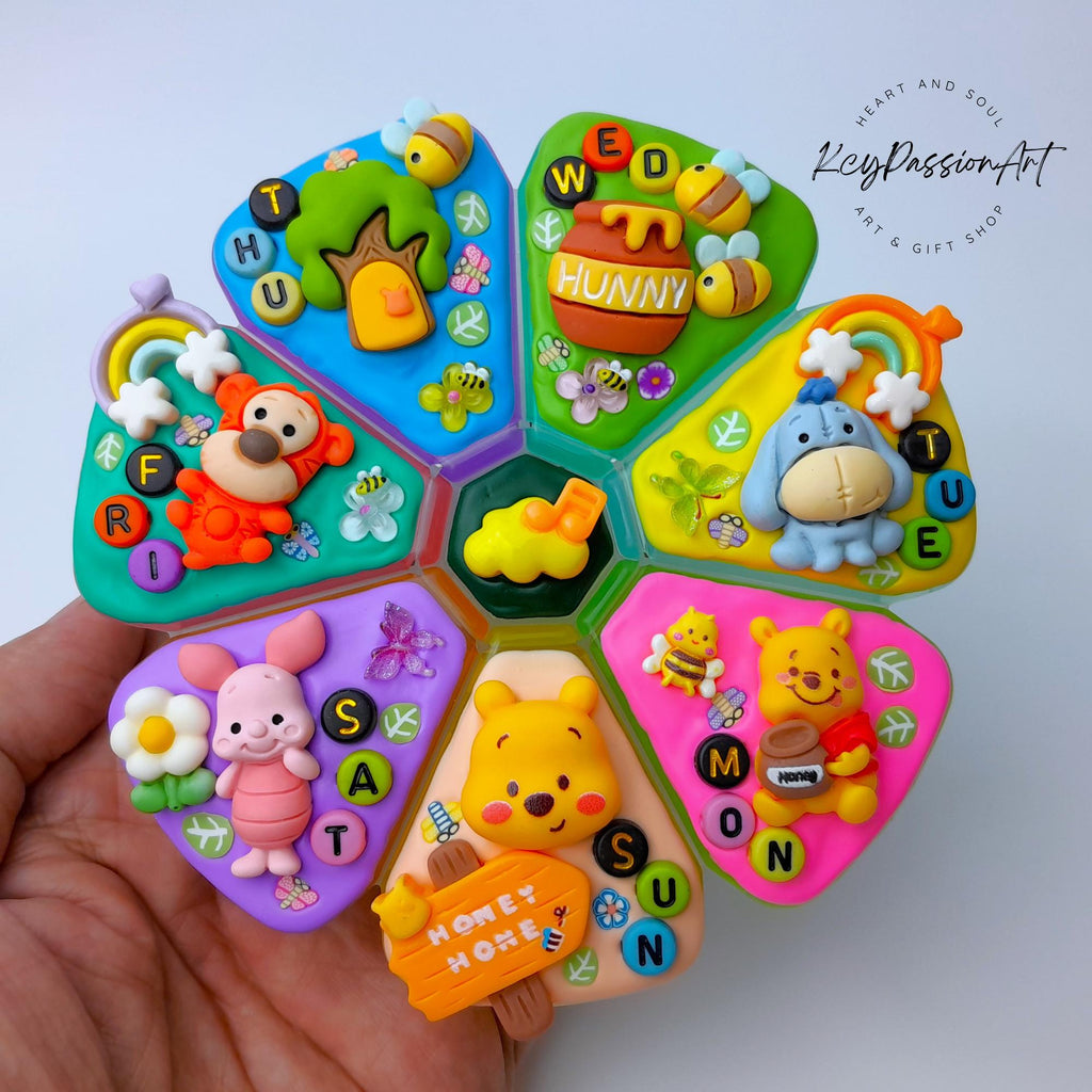 Honey Bear & Friends -XL Pill Box