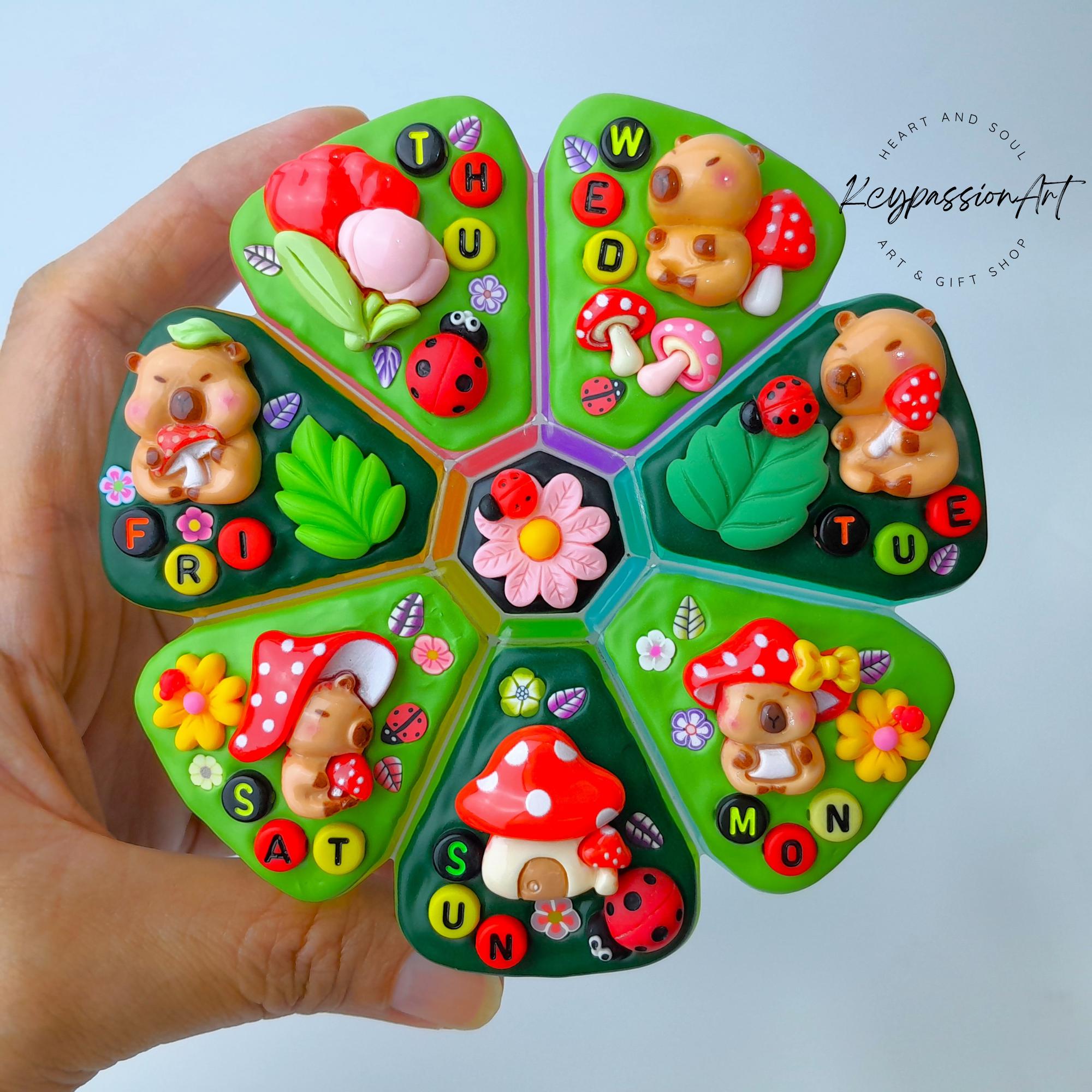 Mushroom Capybara - XL Pill Box