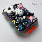 Pillenbox „Playful Black Cutie“ zum Aufklappen und Falten, Medikamenten- und Vitaminspender, 7-Tage-Pillenbox für Tag und Nacht