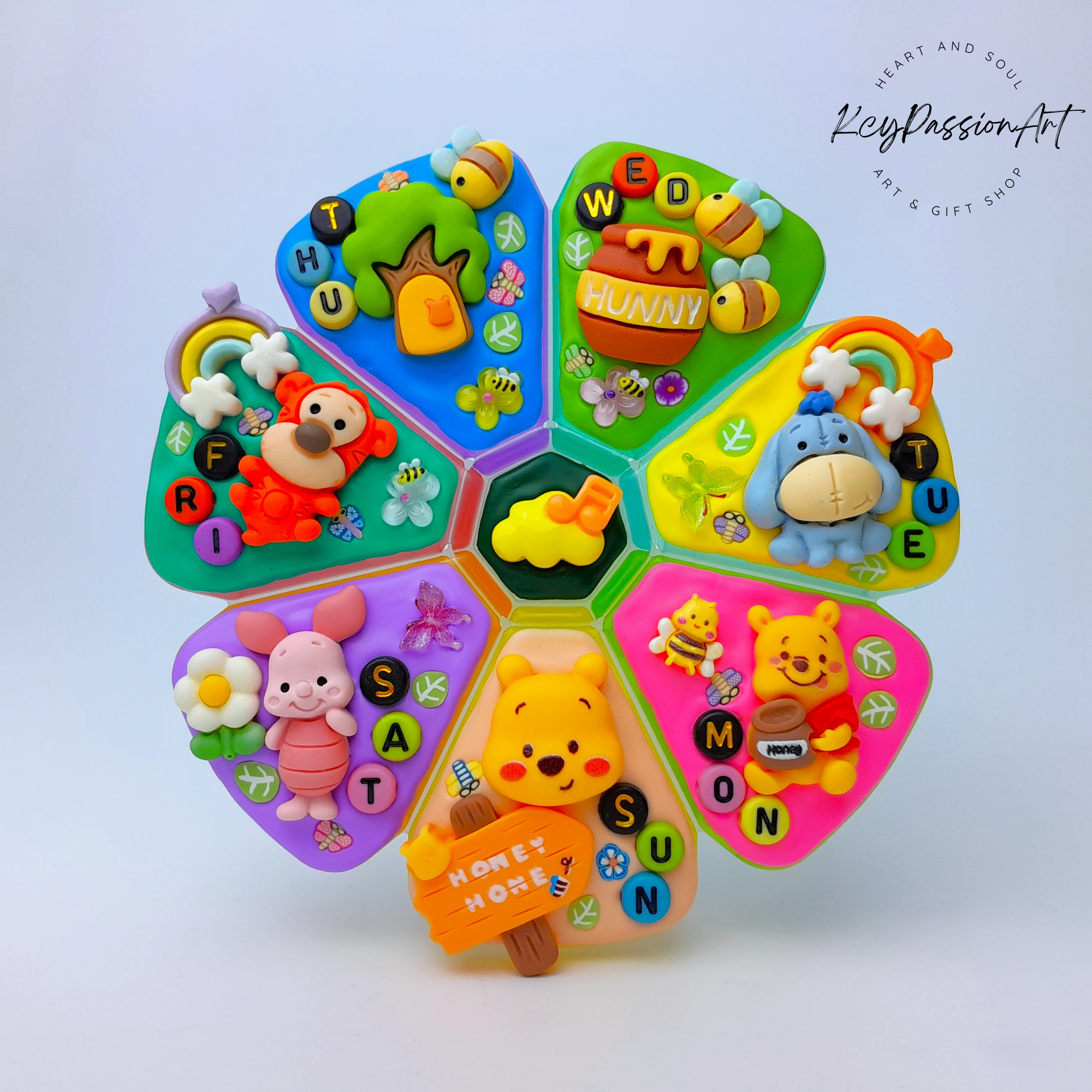 Honey Bear & Friends -XL Pill Box