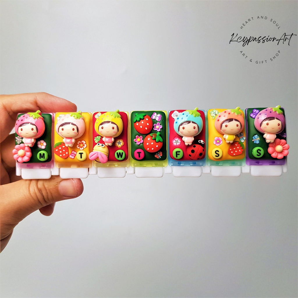 Strawberry Girls - Straight Pill Box