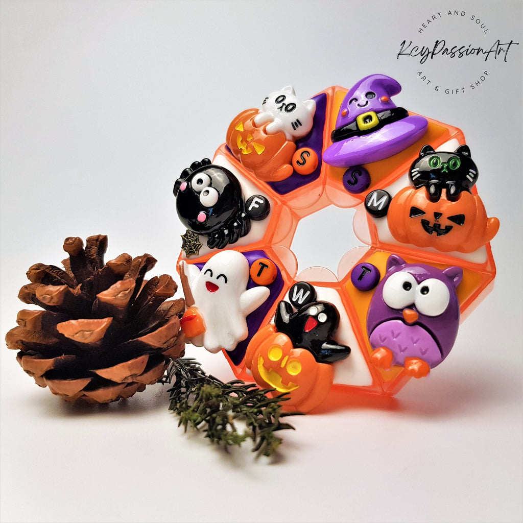 Spooky Cute & Funny - Heptagon Pill Box