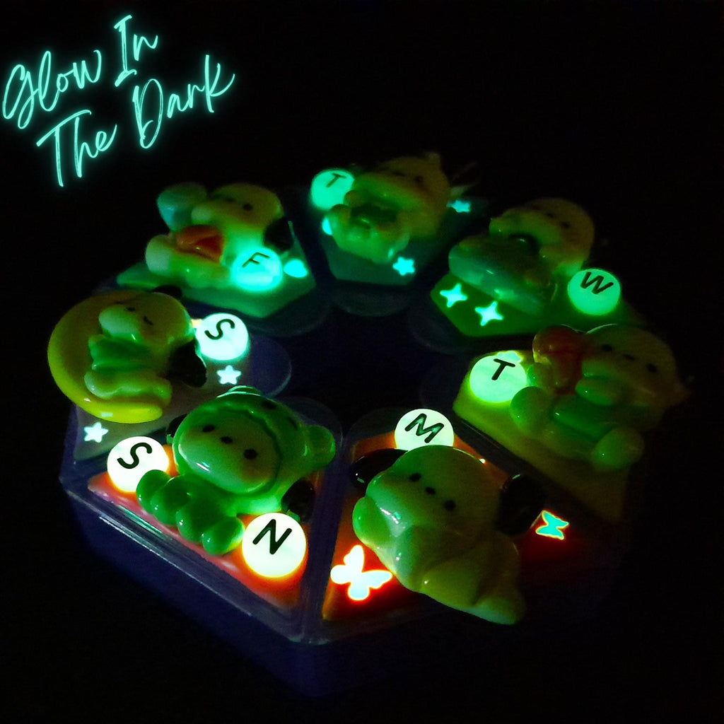 Puppy Daily Fun - Heptagon Pill Box