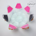 Runde Pillendose mit Kawaii-Katzenmotiv