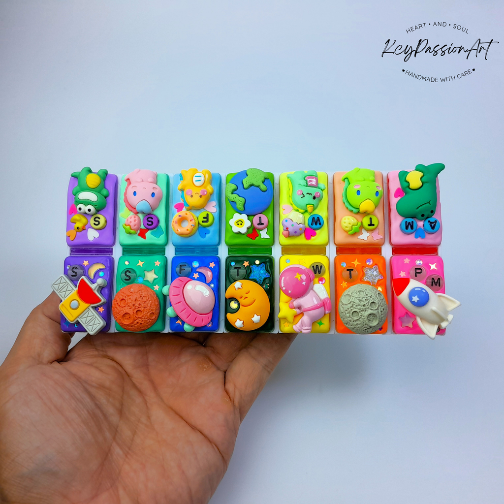 Space And Dino - Detachable Pill Box