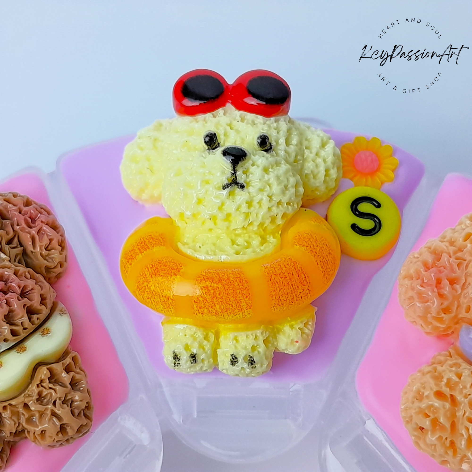 Dogs Lover Decorated Round Pill Box