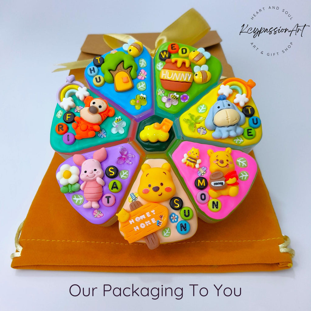 Honey Bear & Friends -XL Pill Box